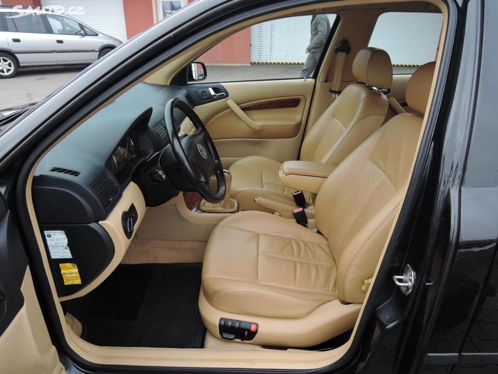 Škoda Octavia Long