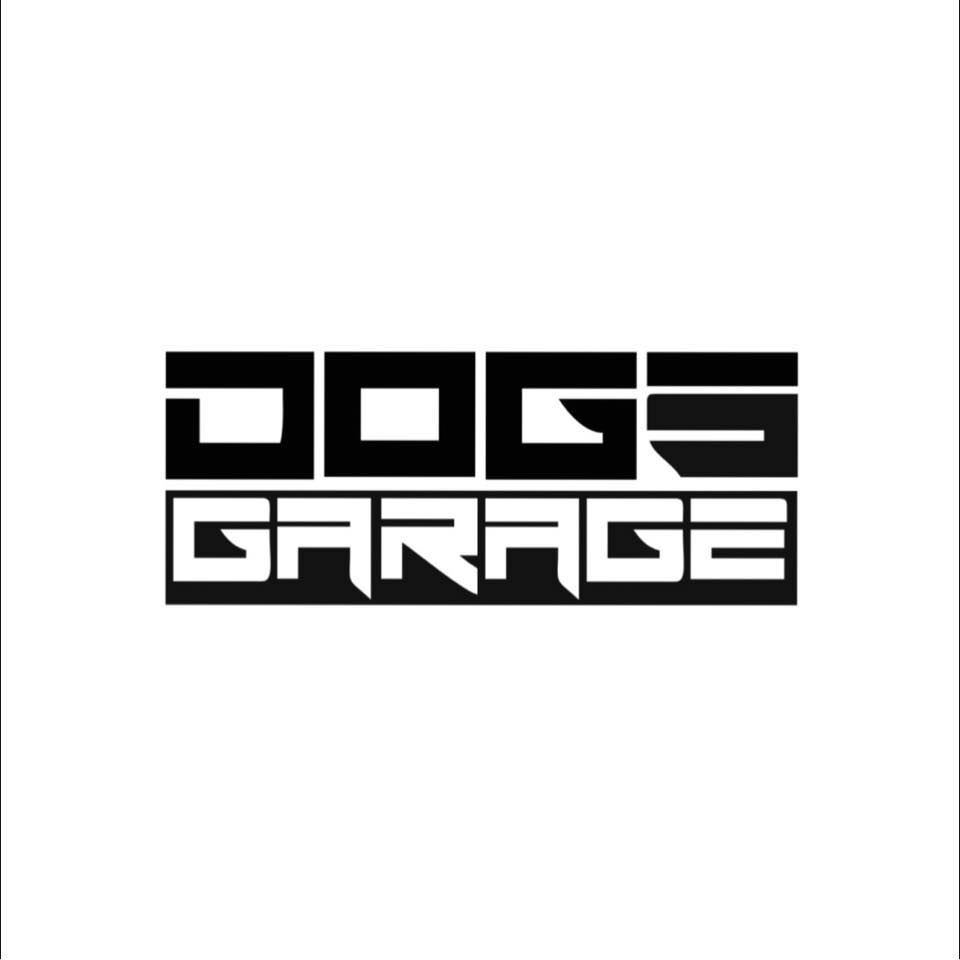 Dogs garage