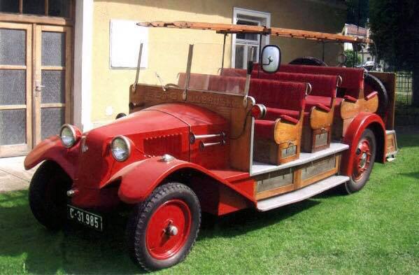 PODORLICKÝ VETERAN CAR CLUB